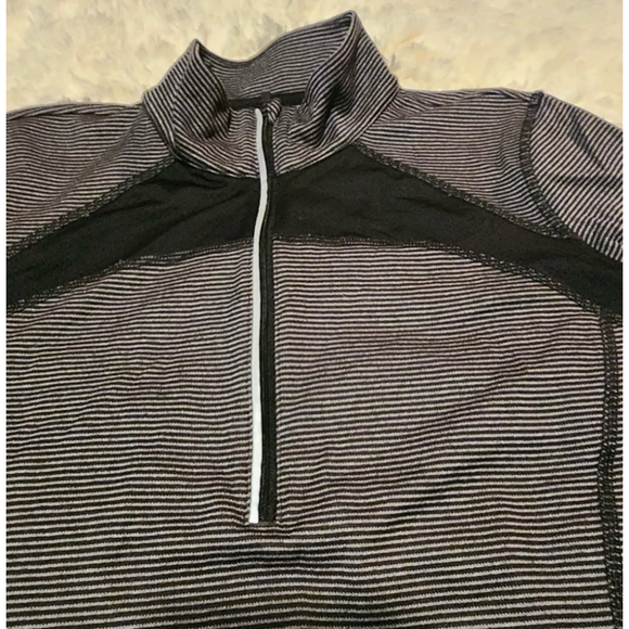 Women's Xersion Black & Gray Striped Long Sleeve Shirt Size M - Picture 3 of 10